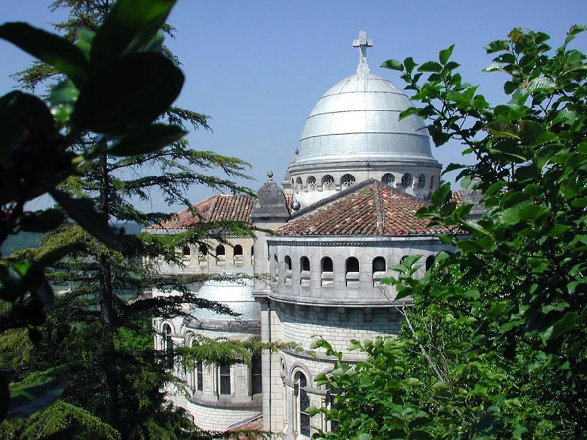 Gites Grand Pre ! Et La Roulotte De Roquecor Prázdninový dům
