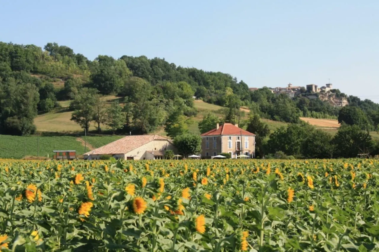 Gites Grand Pre ! Et La Roulotte De Roquecor 0*,