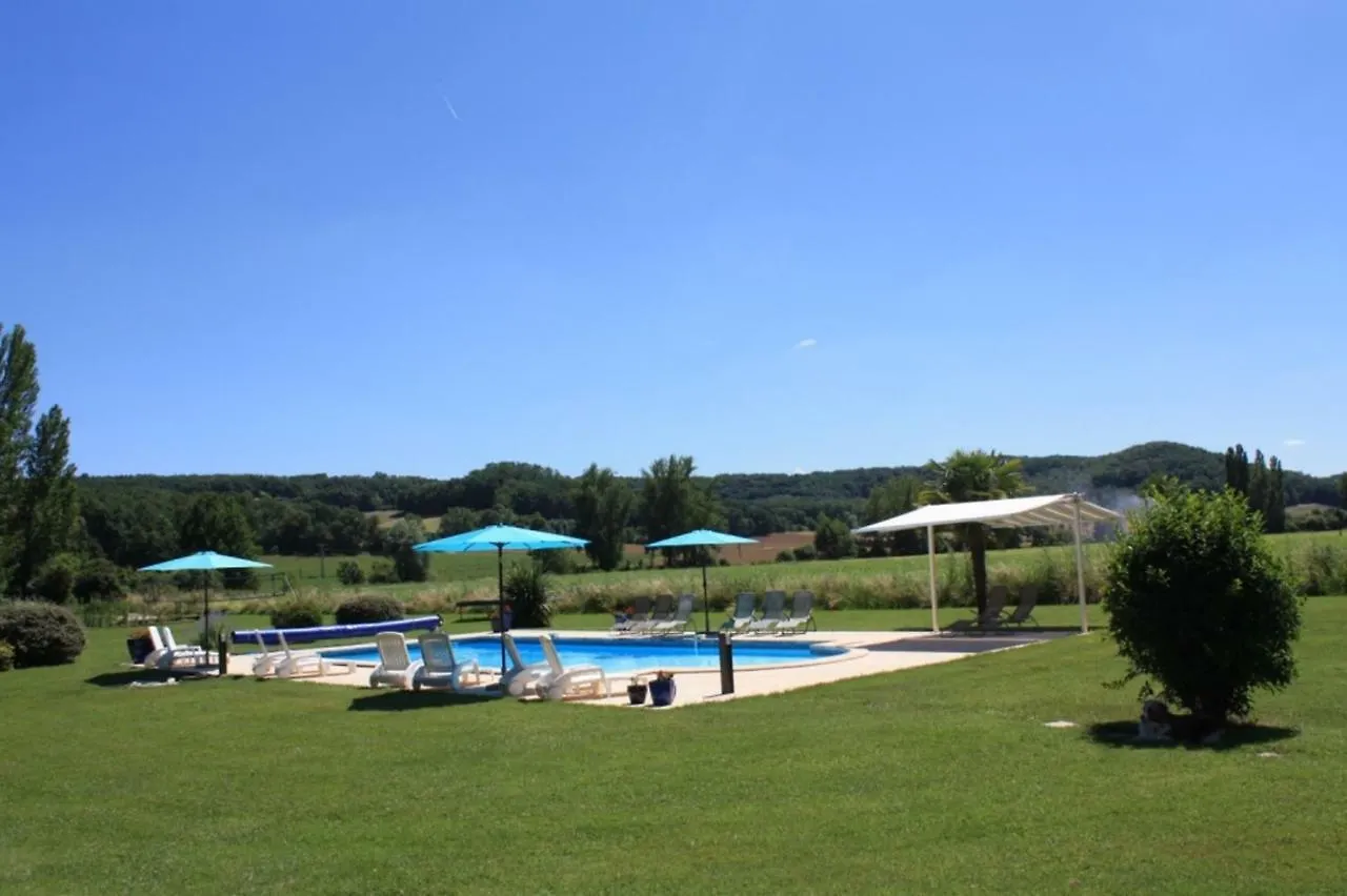 Gites Grand Pre ! Et La Roulotte De Roquecor 0*,  France