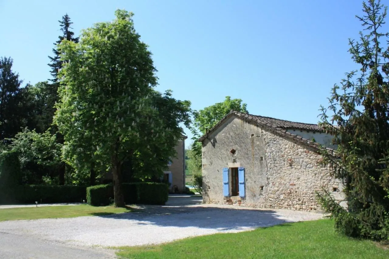 Gites Grand Pre ! Et La Roulotte De Roquecor Holiday home