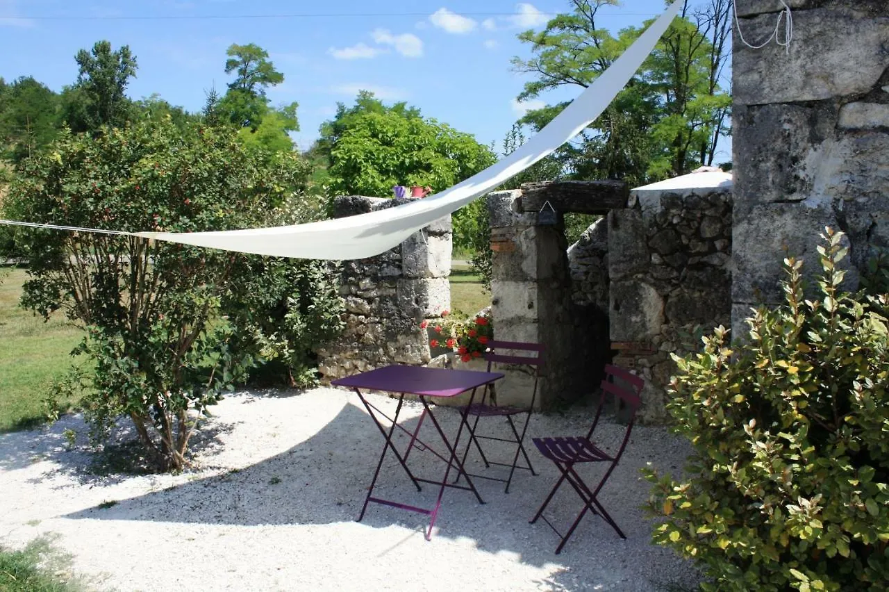 Gites Grand Pre ! Et La Roulotte De Roquecor Holiday home