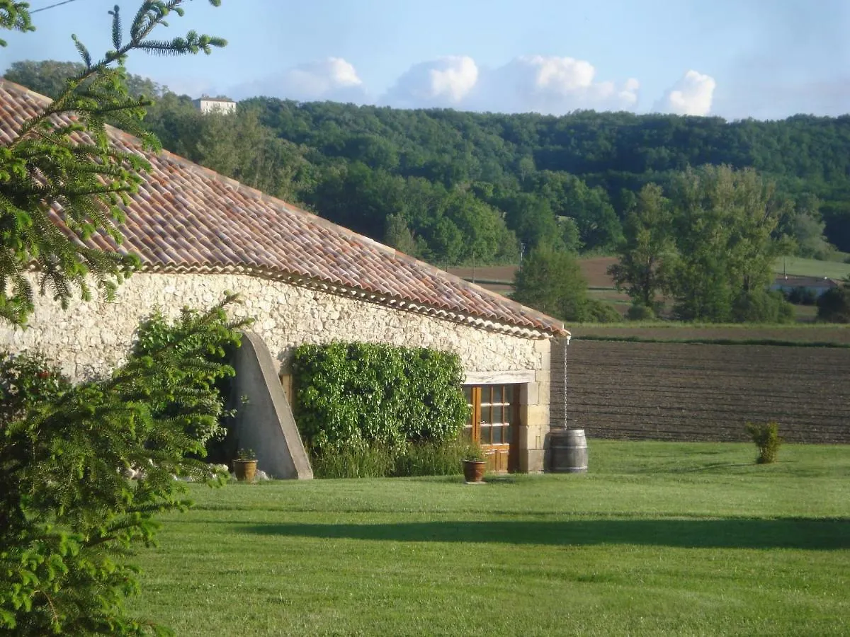Holiday home Gites Grand Pre ! Et La Roulotte De Roquecor France